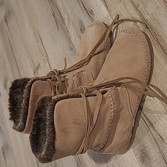 Toms Zahara Suede Ankle Booties Moccasin Women US 6 - Picture 2 of 9
